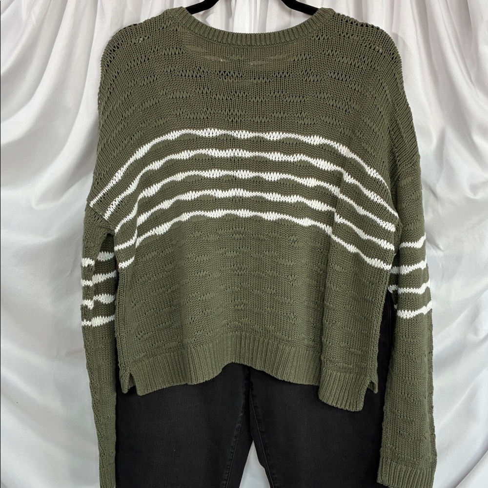 Cabi Scout Pullover - Picture 6 of 6